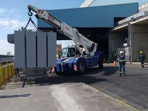 Remoção industrial de máquina pesada